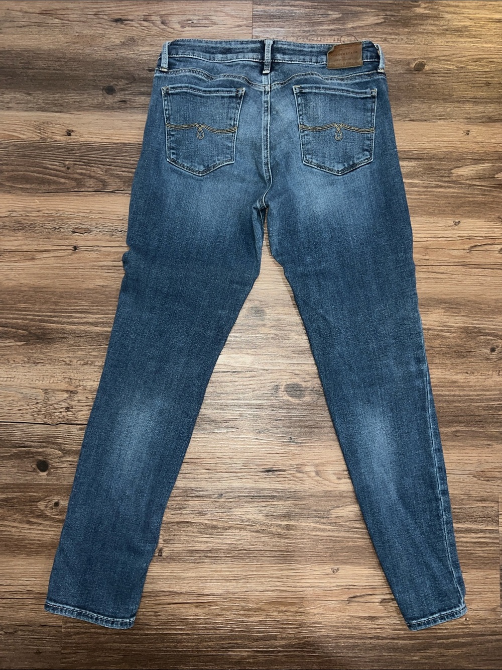 Lucky Brand Women’s Skinny Jeans — Medium Blue Wash - Picture 4 of 5